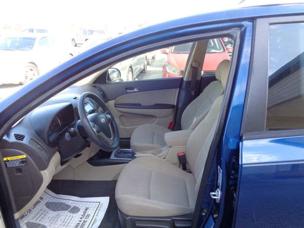 2012 Hyundai Elantra Image 6