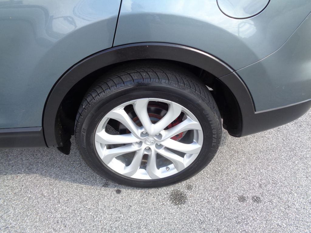 2011 Mazda CX-9 Image 2