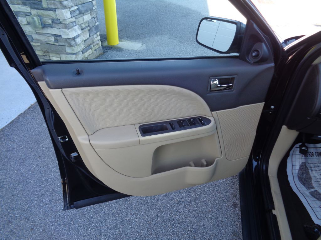 2008 Ford Taurus Image 9