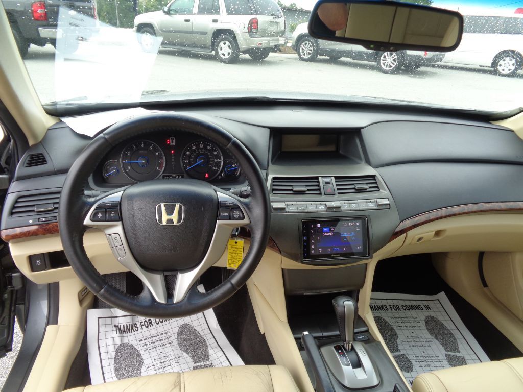 2010 Honda Crosstour Image 8