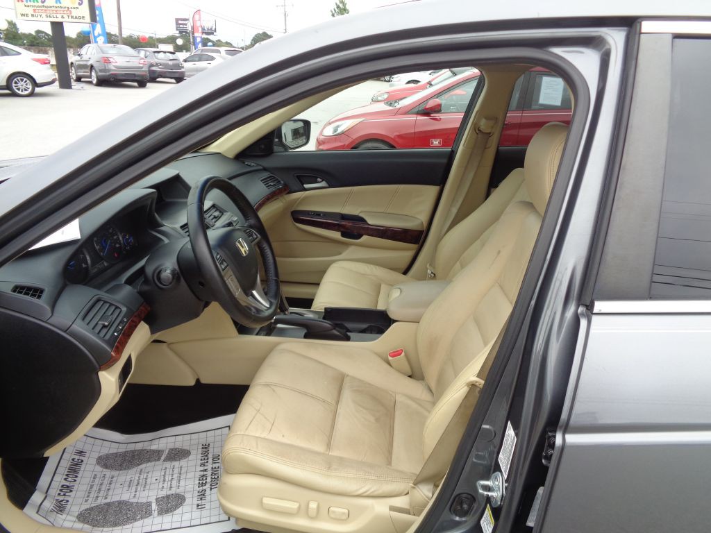 2010 Honda Crosstour Image 9