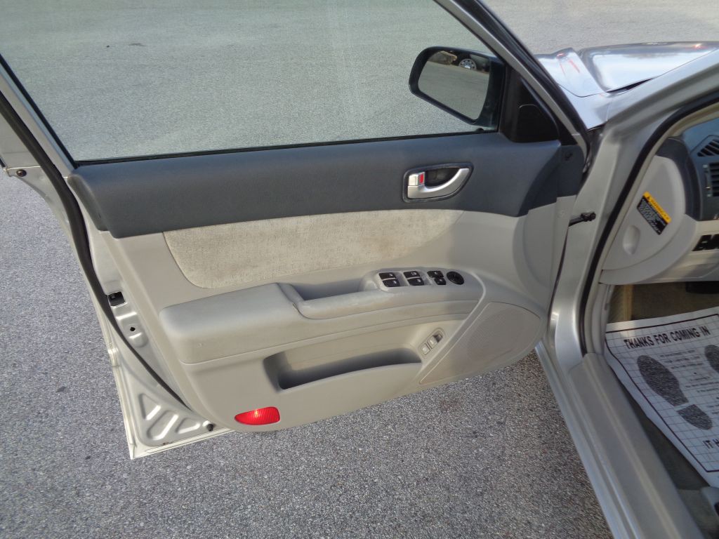 2007 Hyundai Sonata Image 10