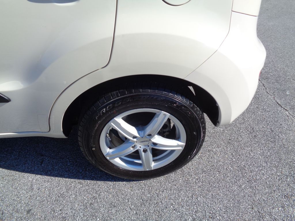 2013 Kia Soul Image 2