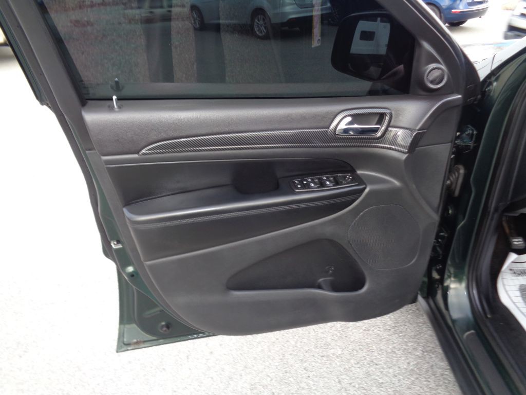 2011 Jeep Grand Cherokee Image 9