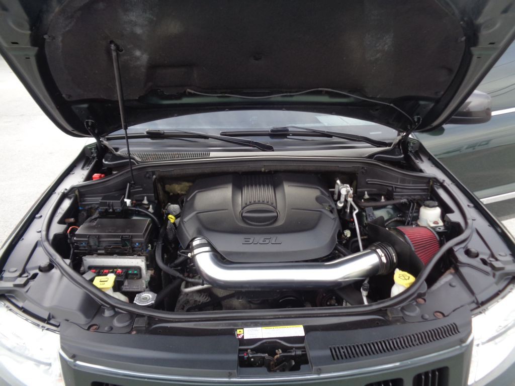 2011 Jeep Grand Cherokee Image 10