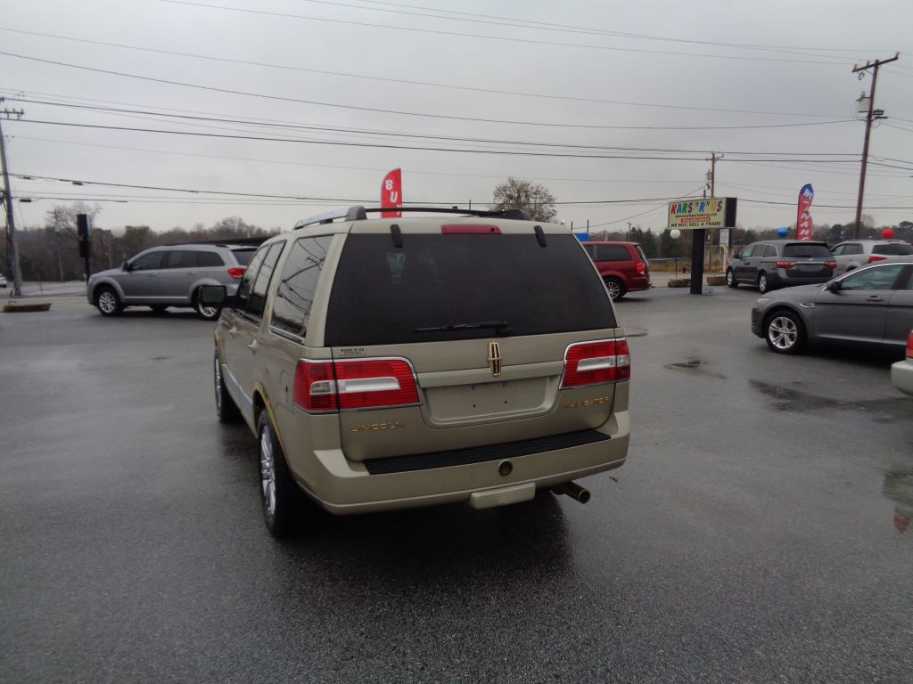 2008 Lincoln Navigator Image 3