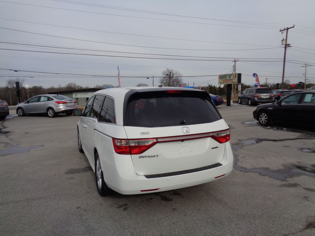 2011 Honda Odyssey Image 3