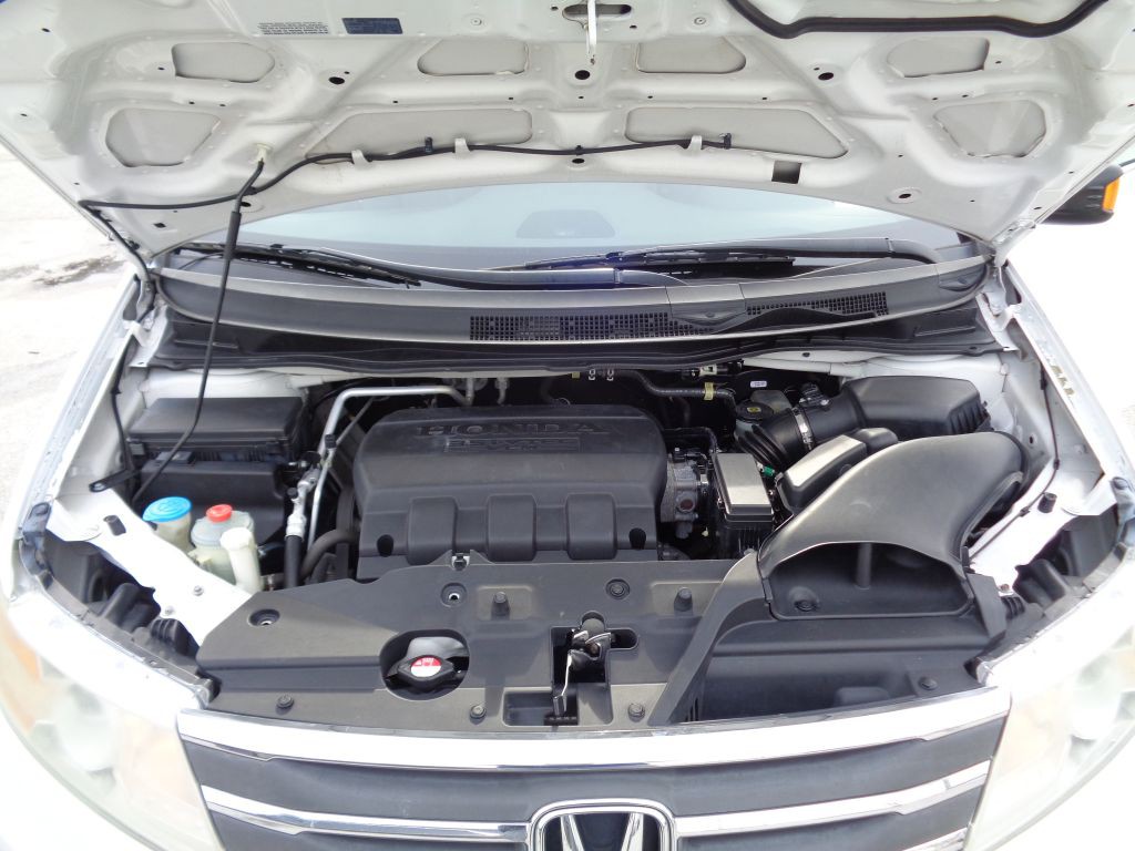 2011 Honda Odyssey Image 12
