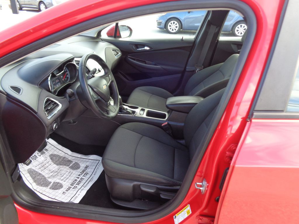 2017 Chevrolet Cruze Image 6