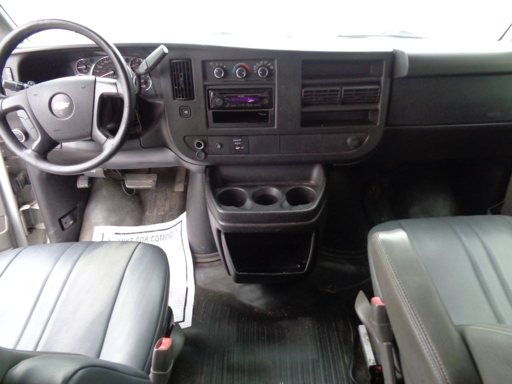 2013 Chevrolet Express Image 6