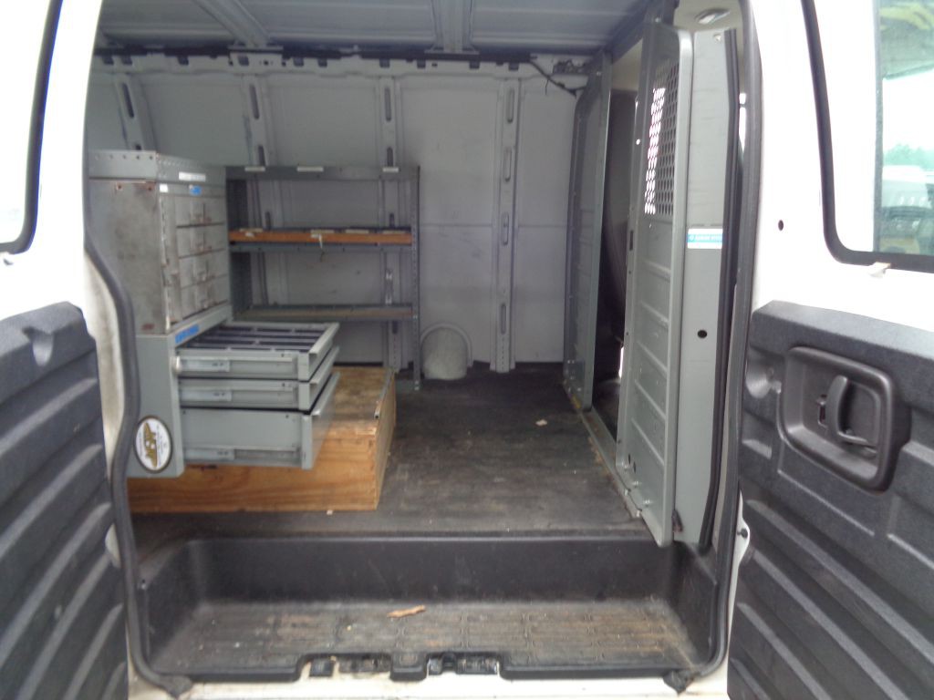 2013 Chevrolet Express Image 7