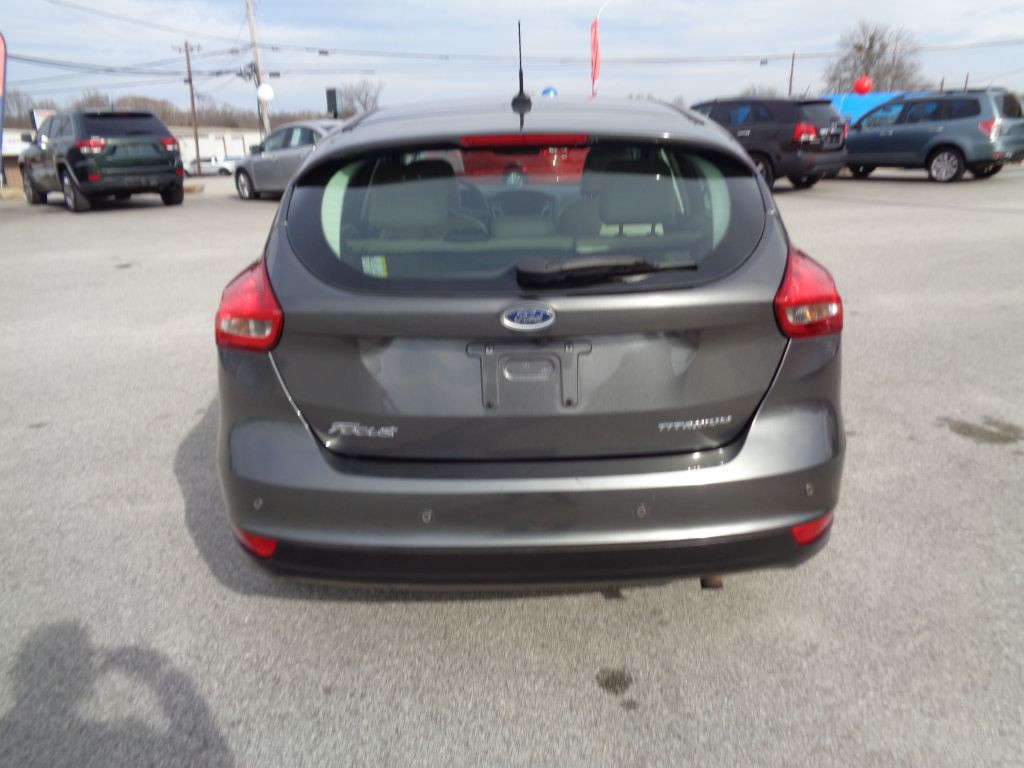 2018 Ford Focus Image 3