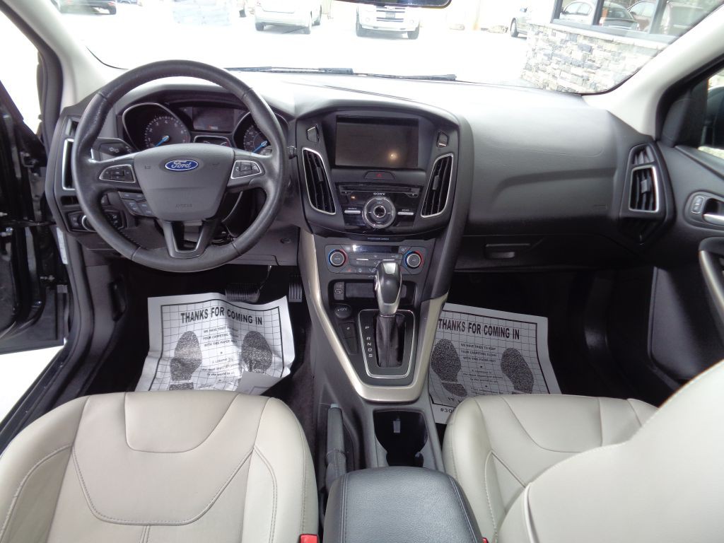 2018 Ford Focus Image 8