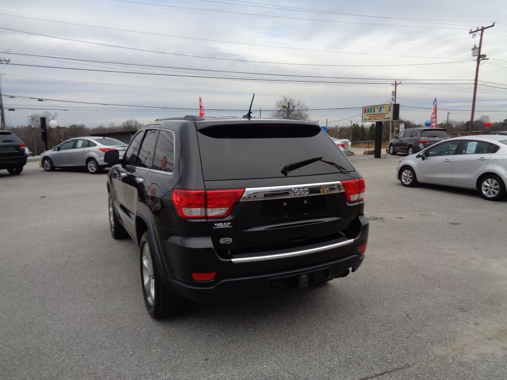 2011 Jeep Grand Cherokee Image 3