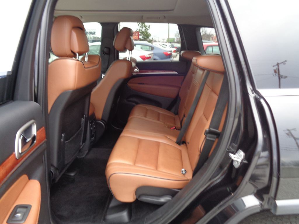 2011 Jeep Grand Cherokee Image 7