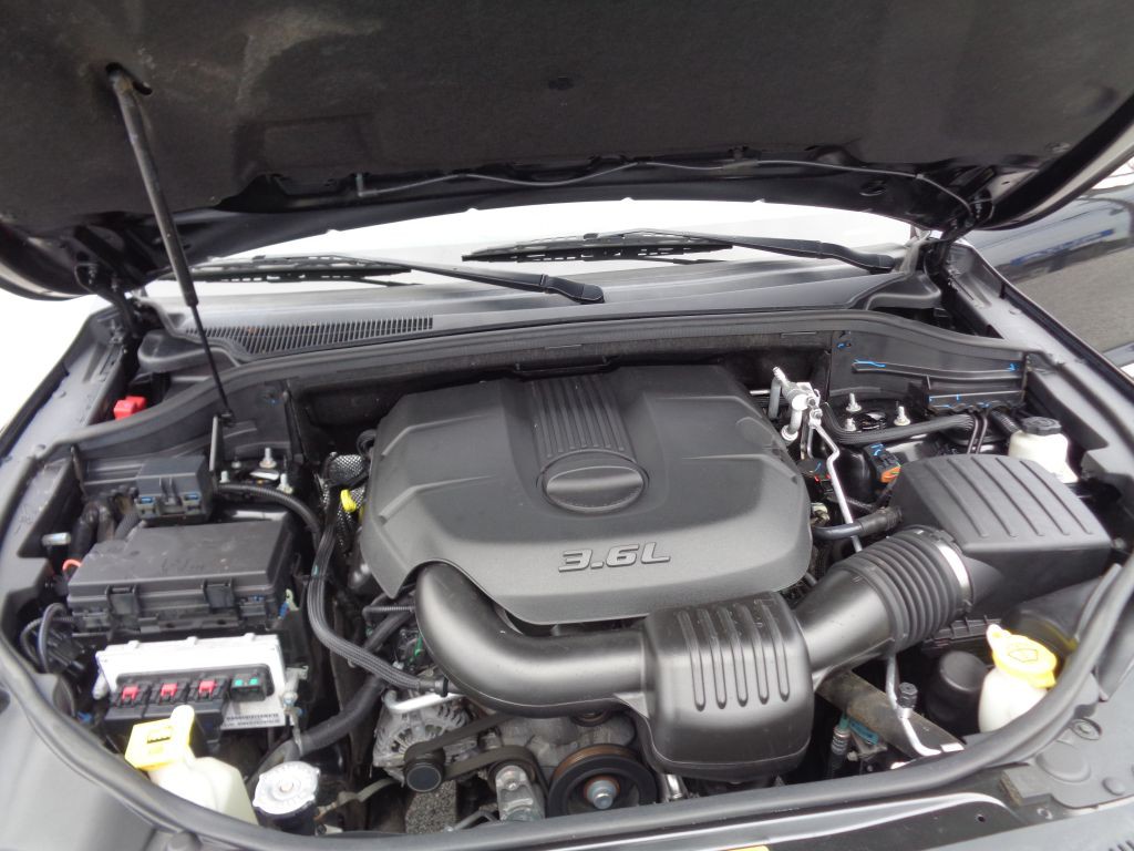 2011 Jeep Grand Cherokee Image 11