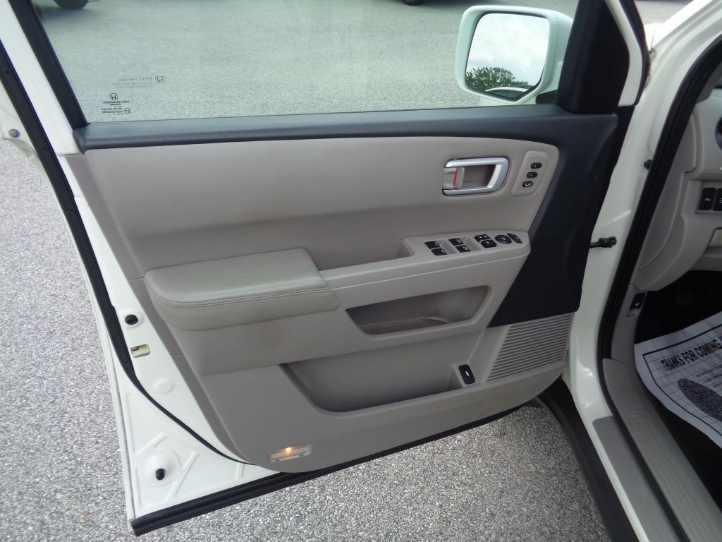 2015 Honda Pilot Image 11