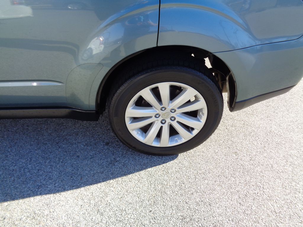 2013 Subaru Forester Image 2