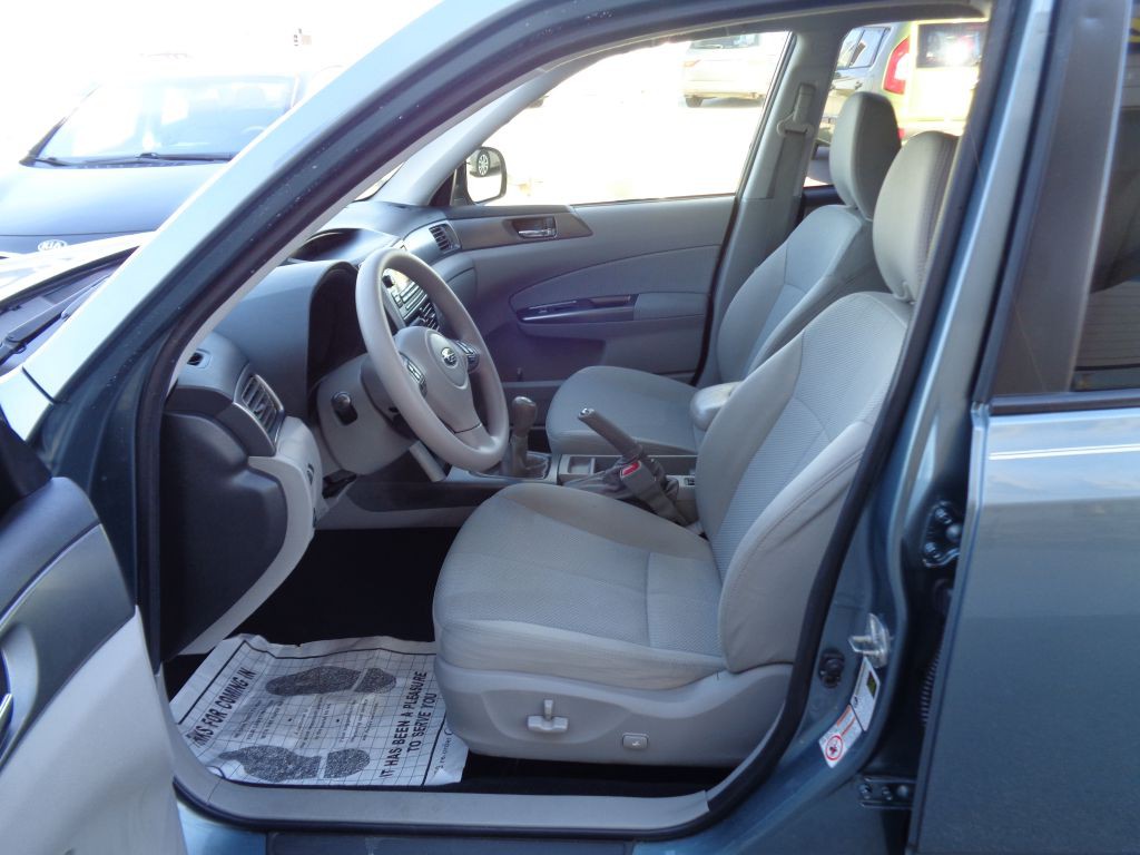 2013 Subaru Forester Image 6