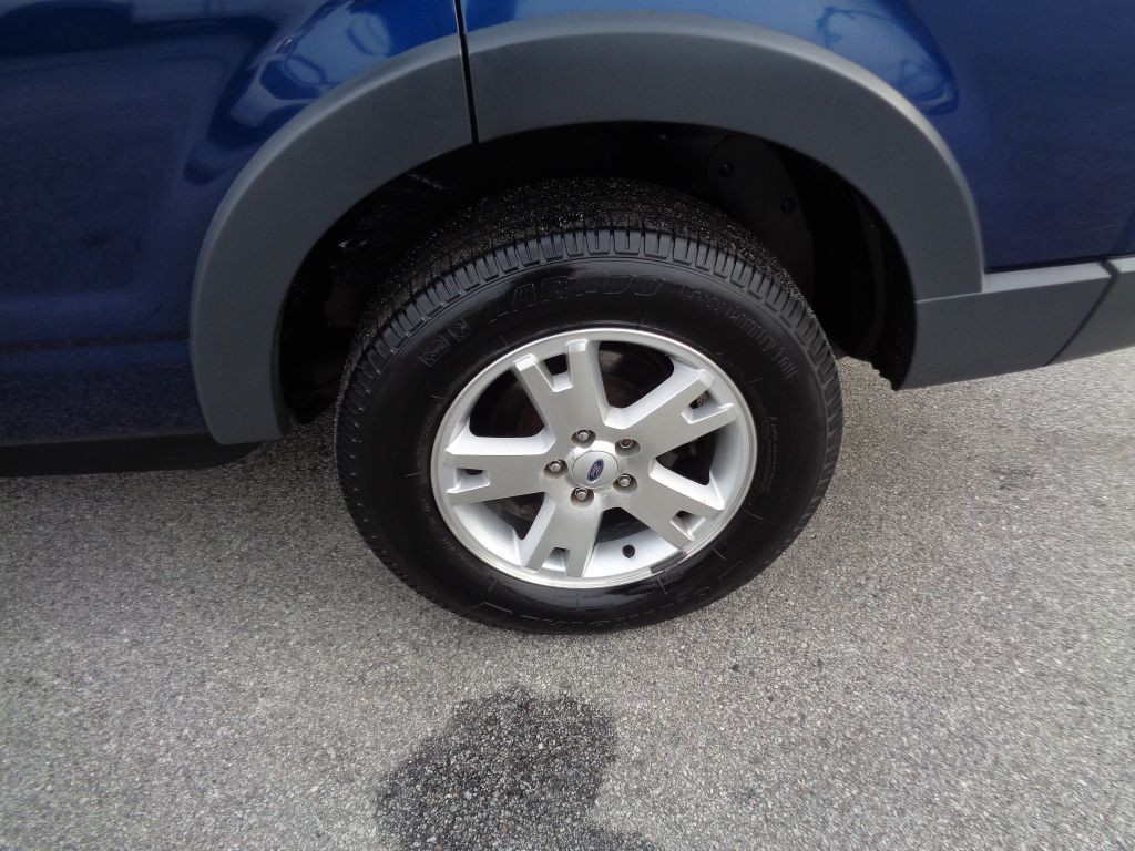 2007 Ford Explorer Image 2