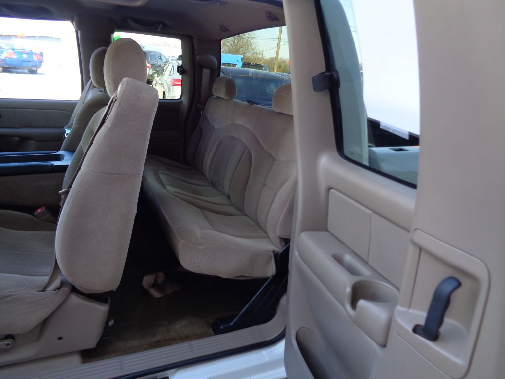 2002 GMC Sierra Image 7
