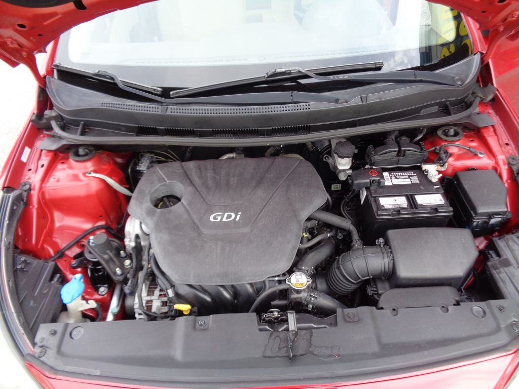 2013 Hyundai Accent Image 10