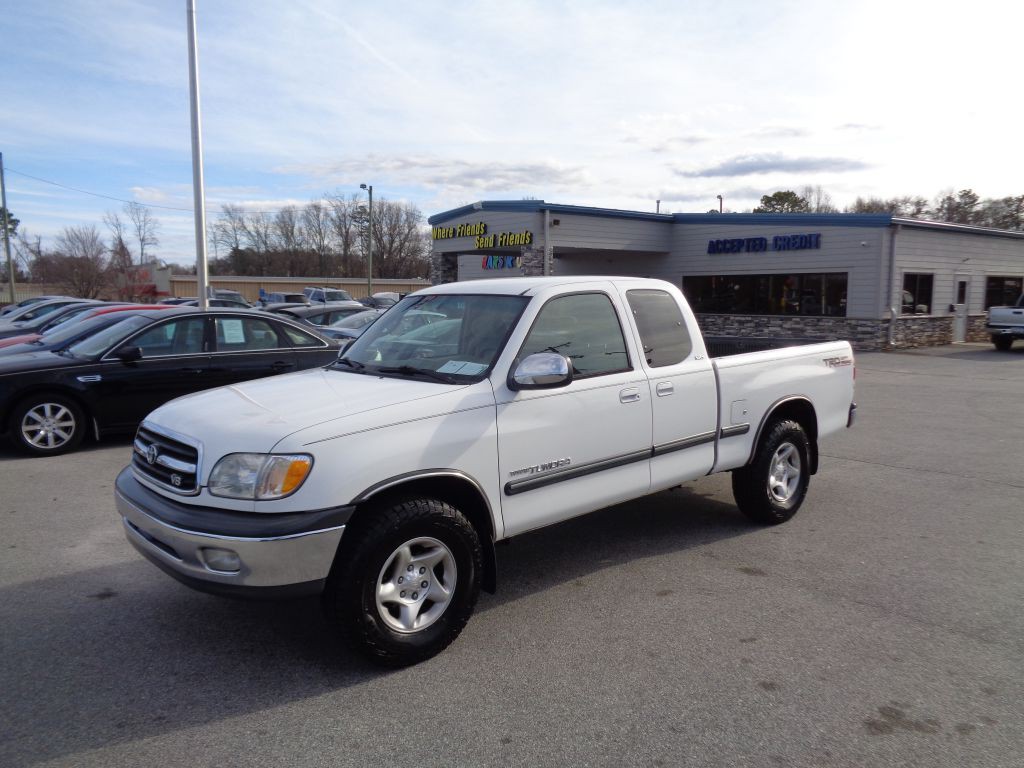 2000 Toyota Tundra Image 1