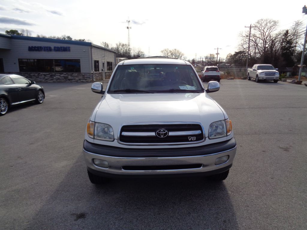 2000 Toyota Tundra Image 4