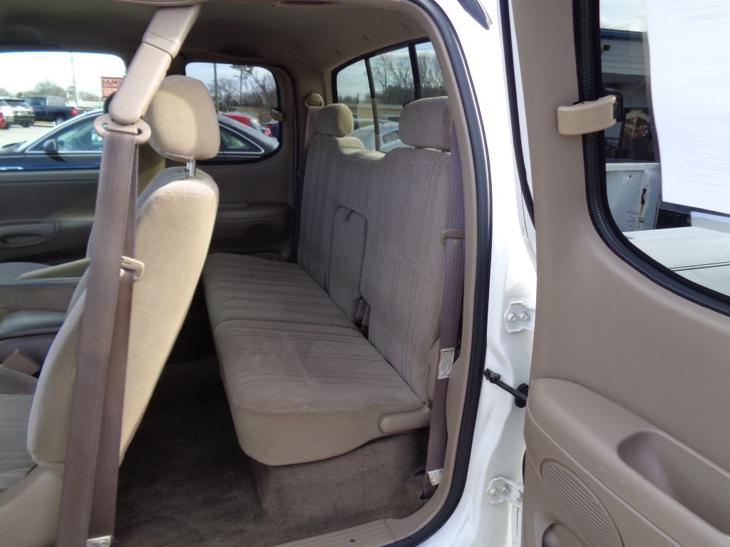 2000 Toyota Tundra Image 7