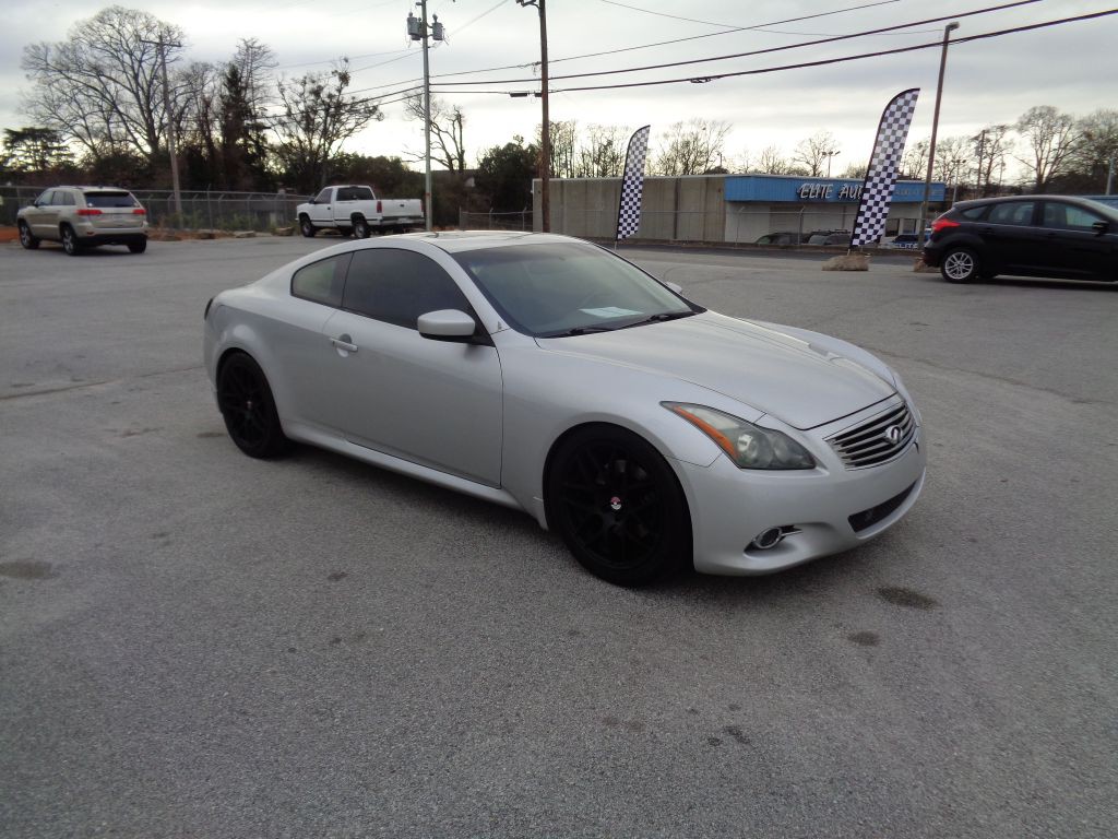 2011 INFINITI G37 Image 5