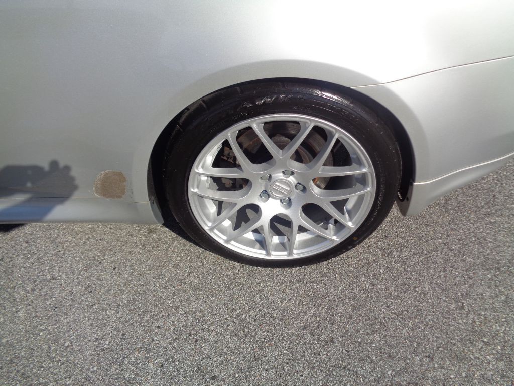 2011 INFINITI G37 Image 2