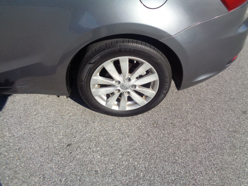2014 Kia Forte Image 2