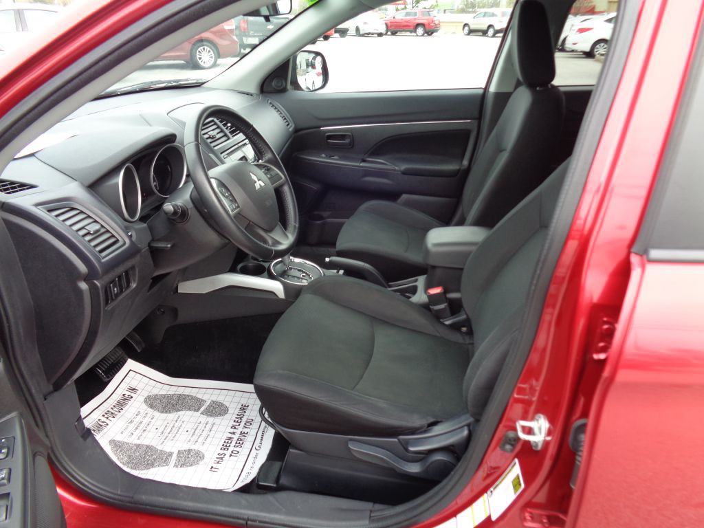 2014 Mitsubishi Outlander Image 6