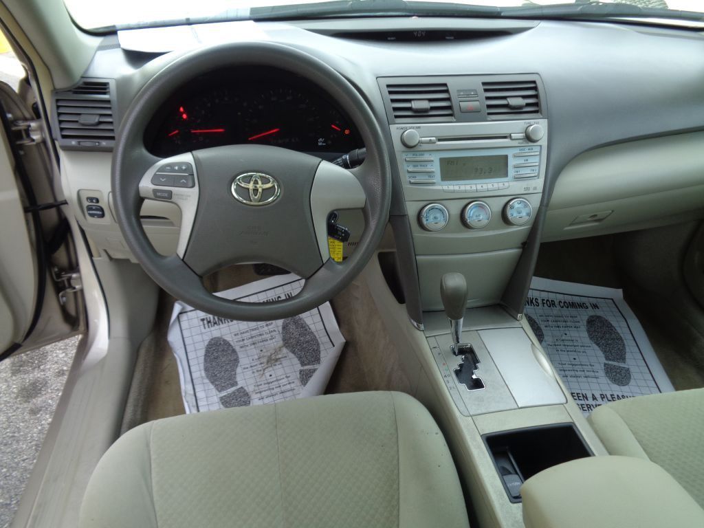 2009 Toyota Camry Image 8