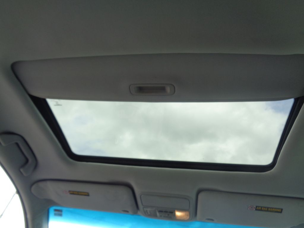 2004 Honda Accord Image 8