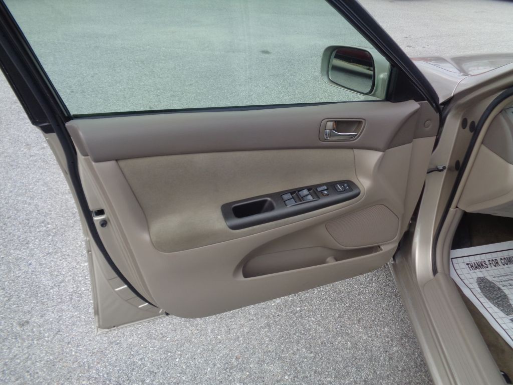 2006 Toyota Camry Image 9