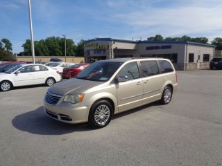 Image for 2014 Chrysler Town & Country Touring L ID: 7323032