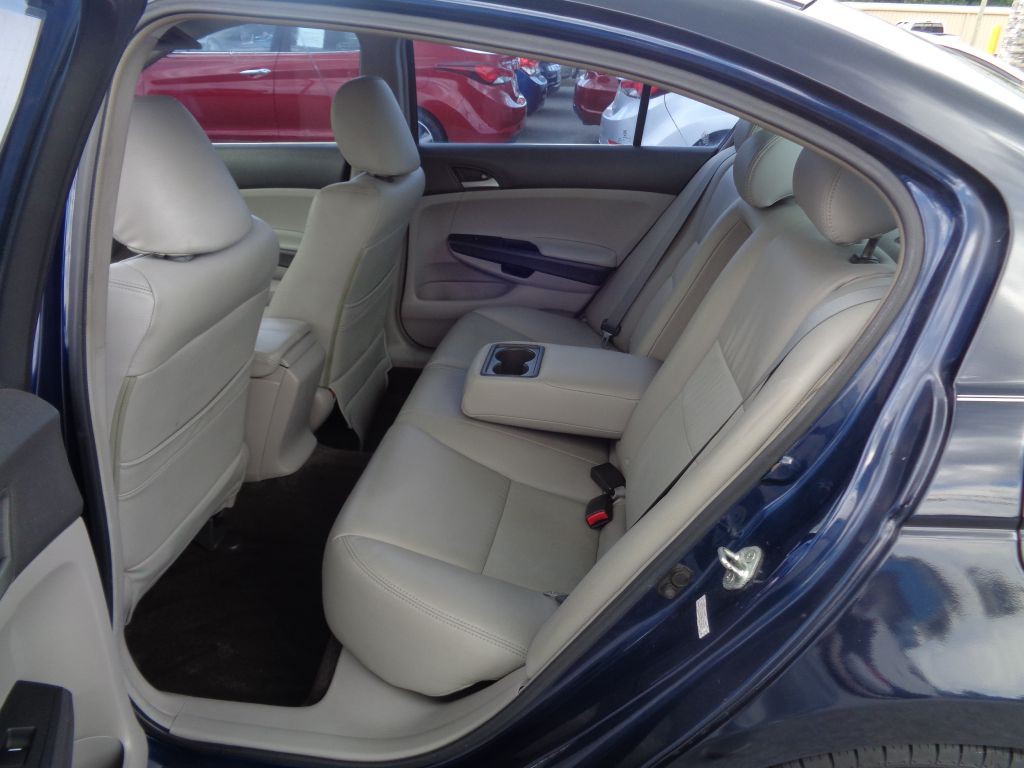 2009 Honda Accord Image 7