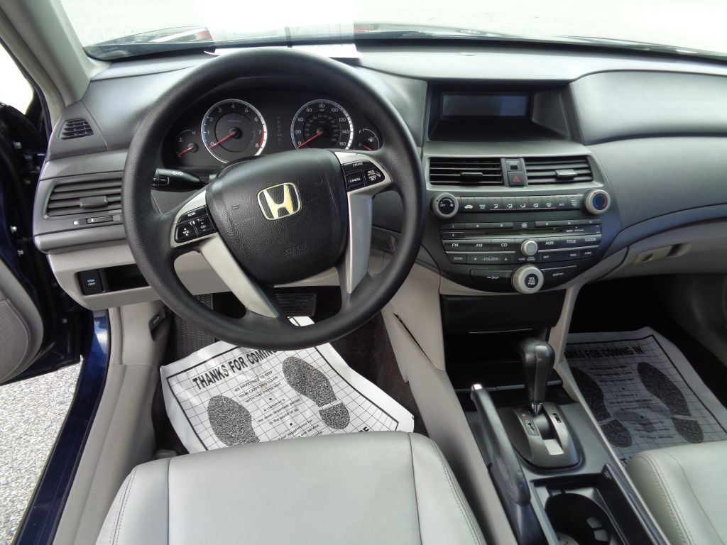 2009 Honda Accord Image 8