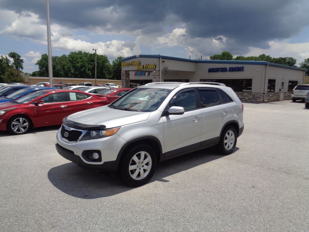 2013 Kia Sorento Image 1