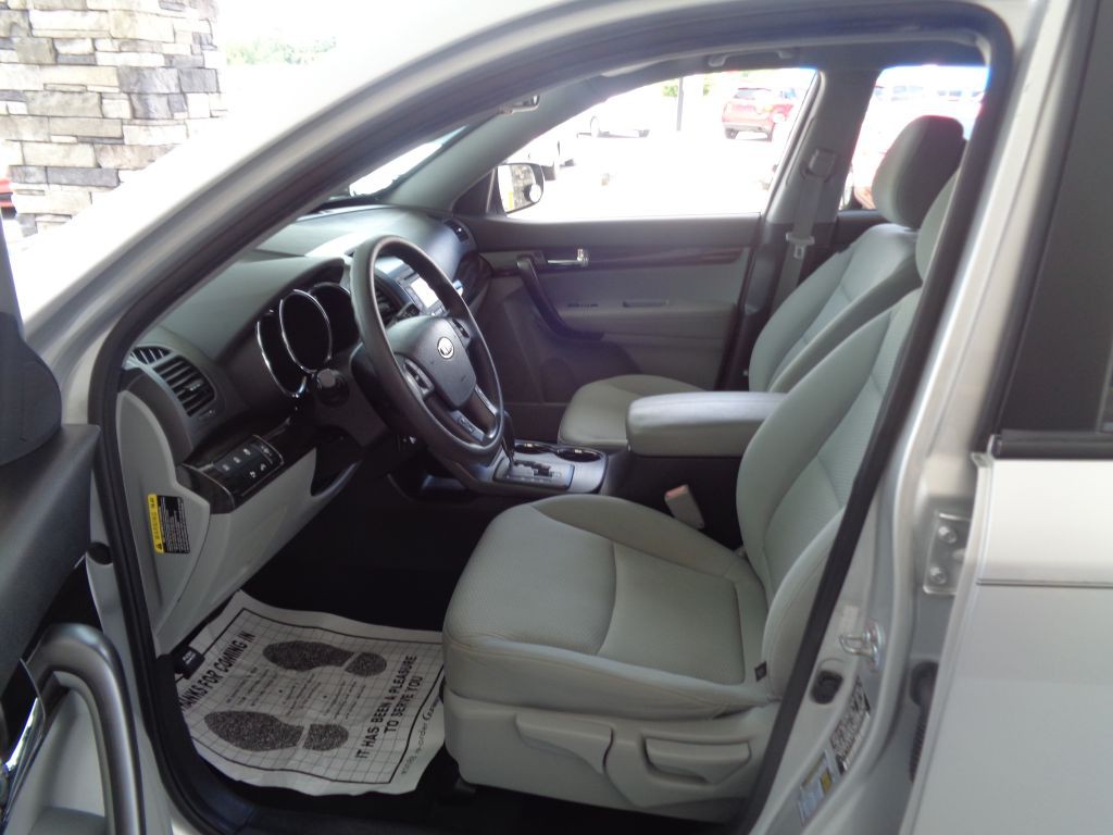2013 Kia Sorento Image 6