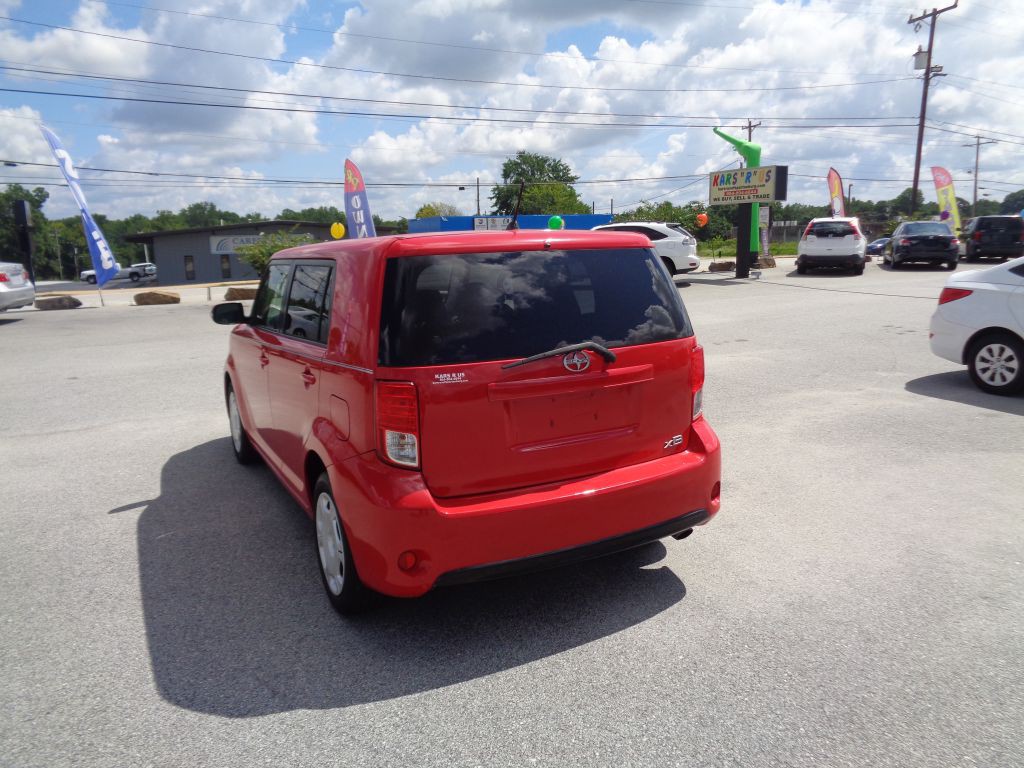 2014 Scion xB Image 3