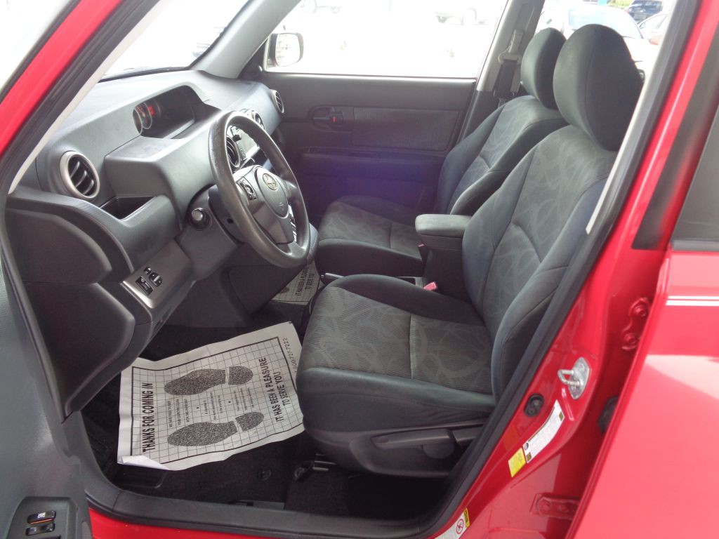 2014 Scion xB Image 6