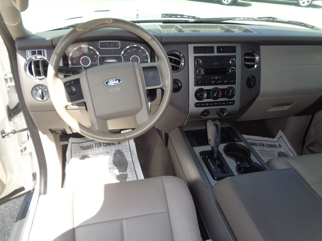 2008 Ford Expedition Image 10