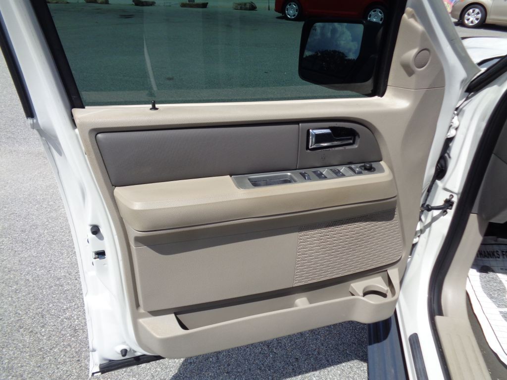 2008 Ford Expedition Image 11