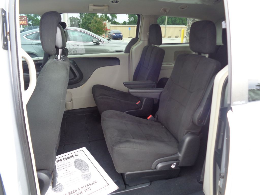 2011 Dodge Grand Caravan Image 7