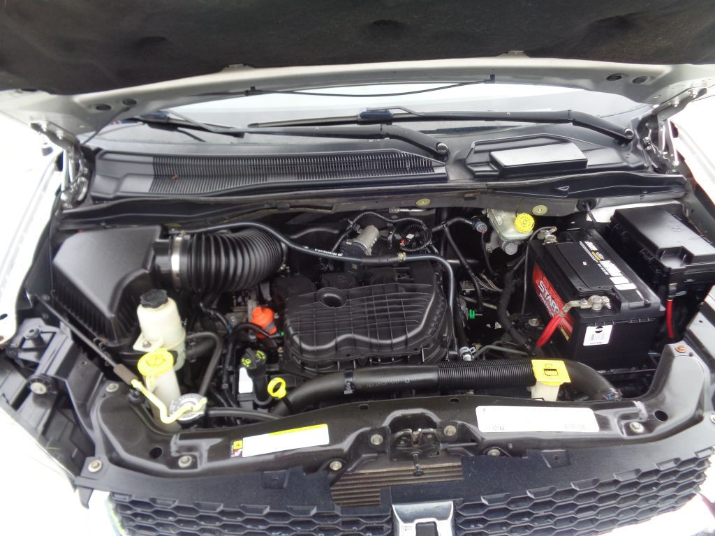 2011 Dodge Grand Caravan Image 12