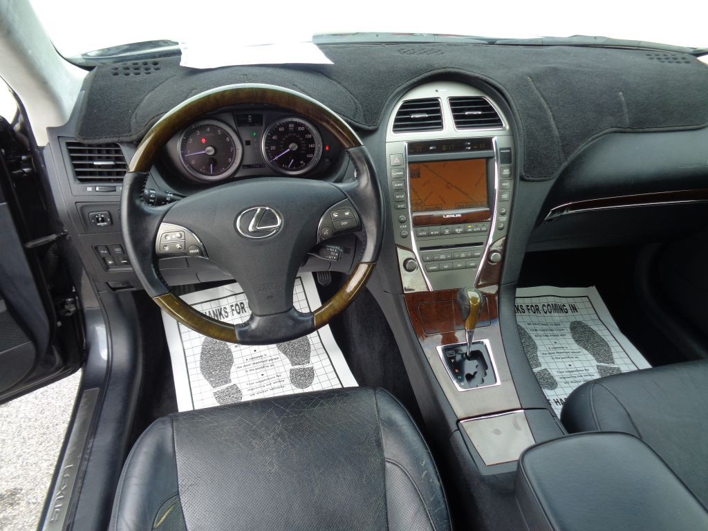 2011 Lexus ES 350 Image 8