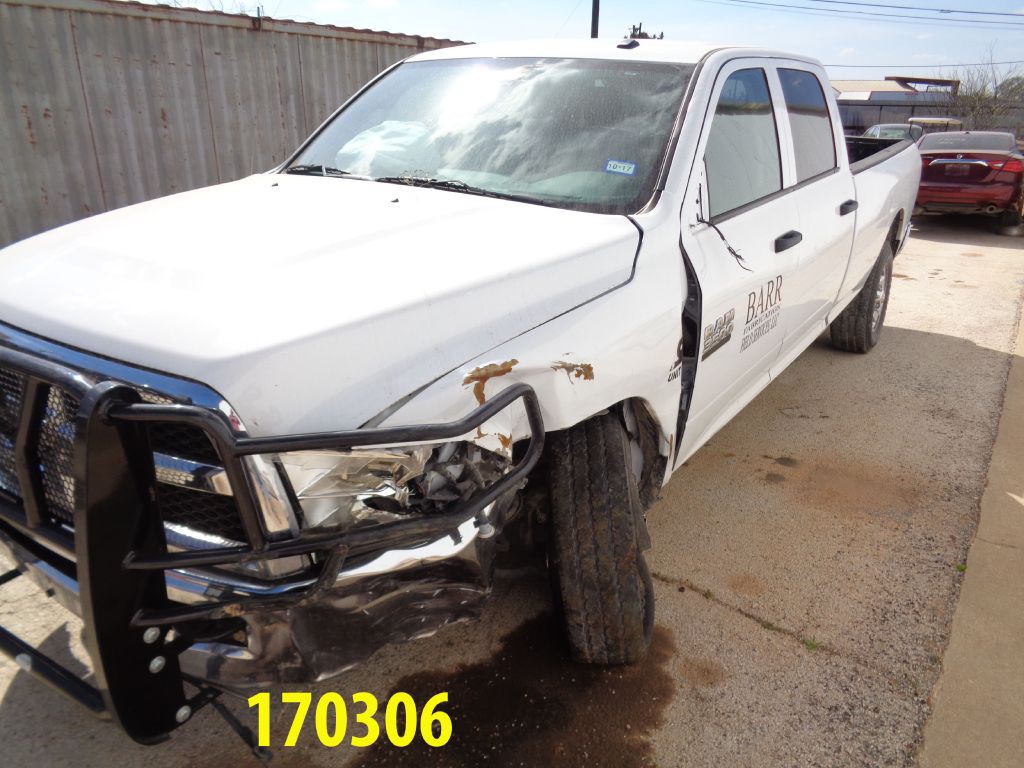 2015 RAM 3500 Image 3