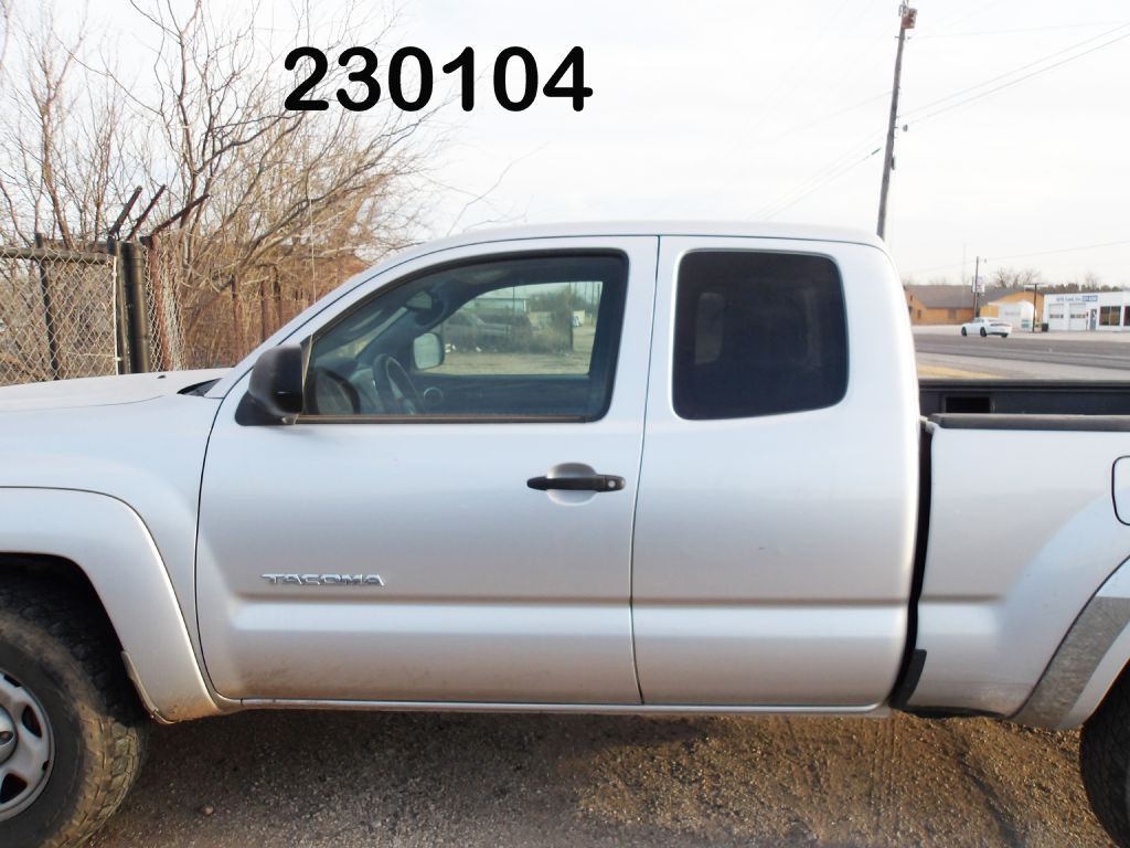 2011 Toyota Tacoma Image 8
